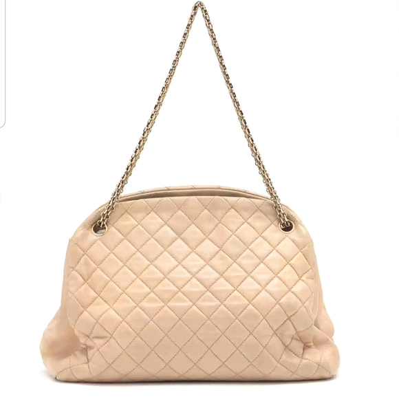 Chanel Matelasse 14th Series Beige Lambskin Gold Metal Chain Shoulder Bag - Picture 5 of 16